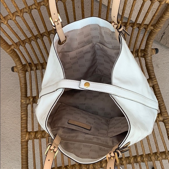 Michael Kors Large Logo tote - Picture 10 of 11